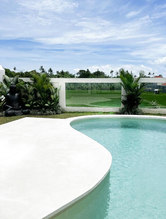 Villa Aurelia Canggu  Exterior photo
